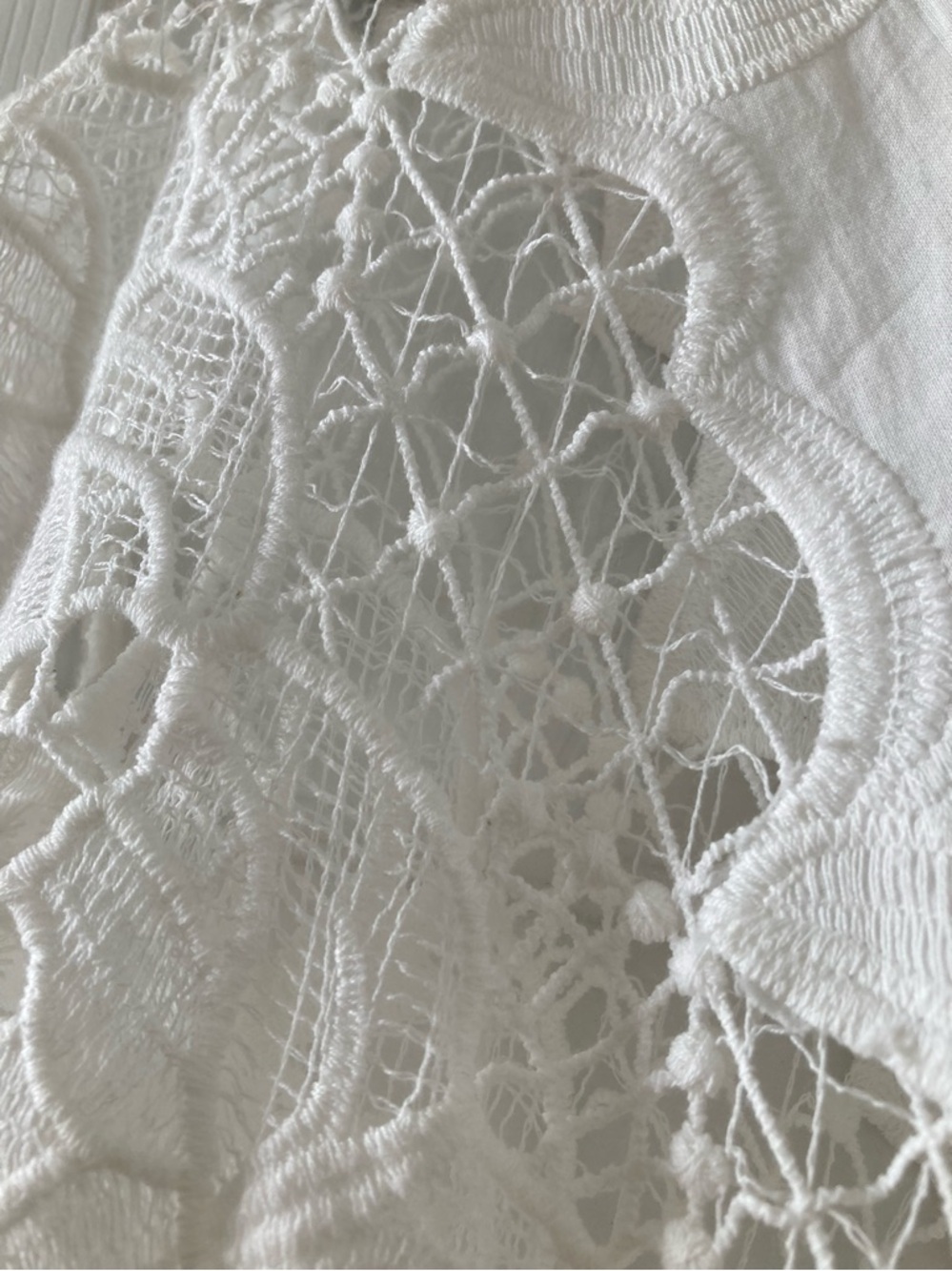 Farm Rio Richelieu embroidered tiered midi lace dress - Picture 7 of 10